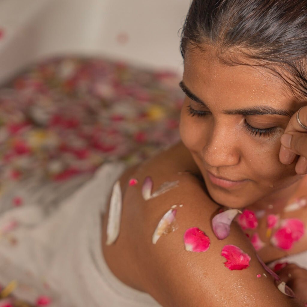 Aromatherapy massage at E Spa Medavakkam, the best spa in Chennai.